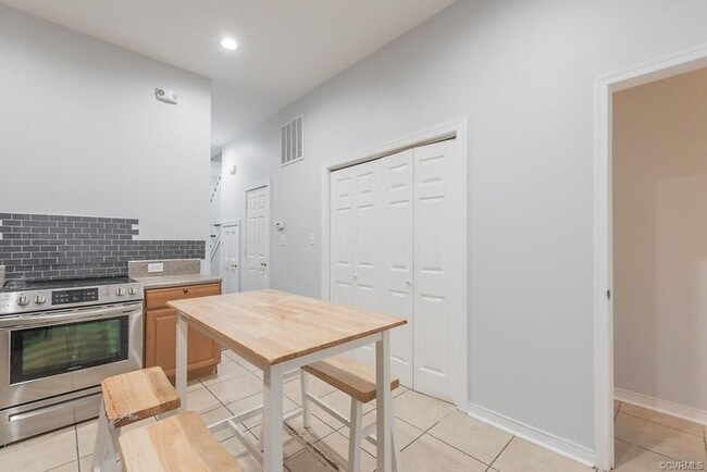 Building Photo - Newly Renovated 4 Bedroom | 4 Bath With Private Parking | Upper and Lower Covered Porches!