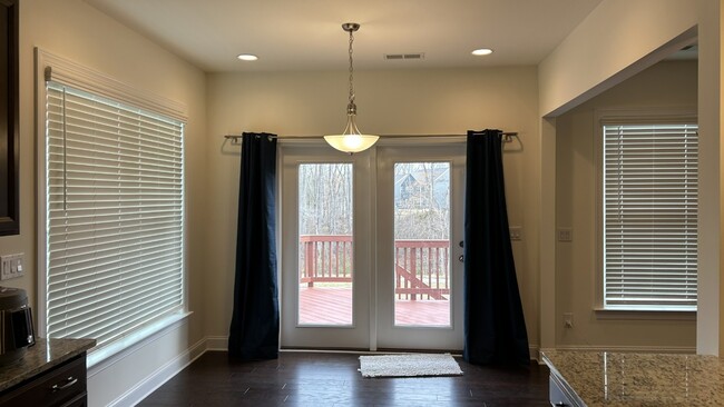 Building Photo - 3013 Haley Cir