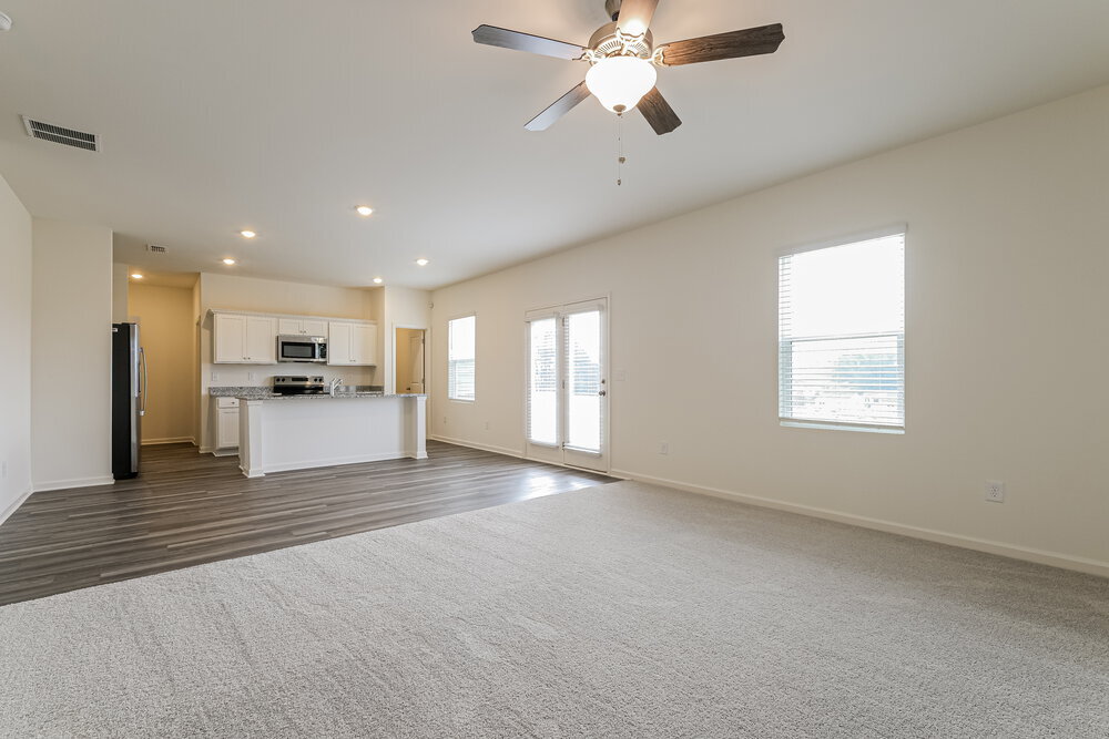 Building Photo - 208 Long Dr