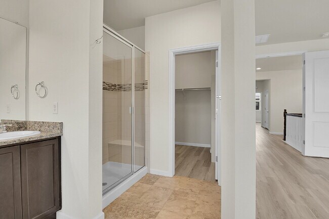 Building Photo - $3,150.00, 3 bed, 2 bath, located in Cente...