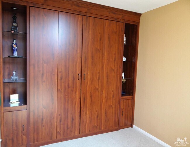 Building Photo - 47423 Medina Dr W