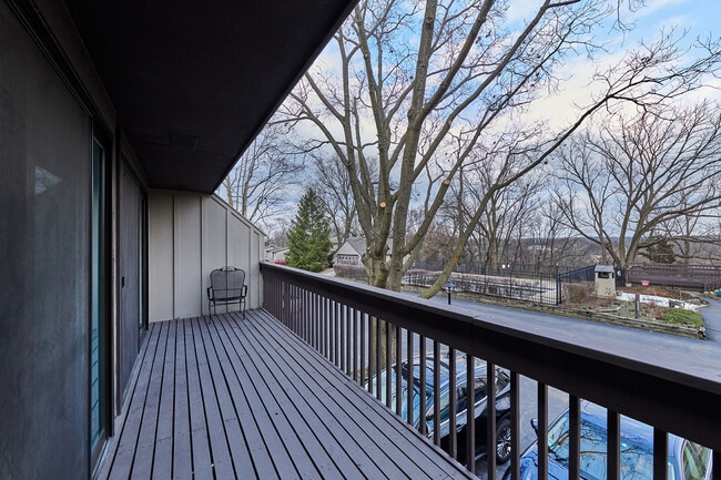 Building Photo - 1066 Florimond Dr