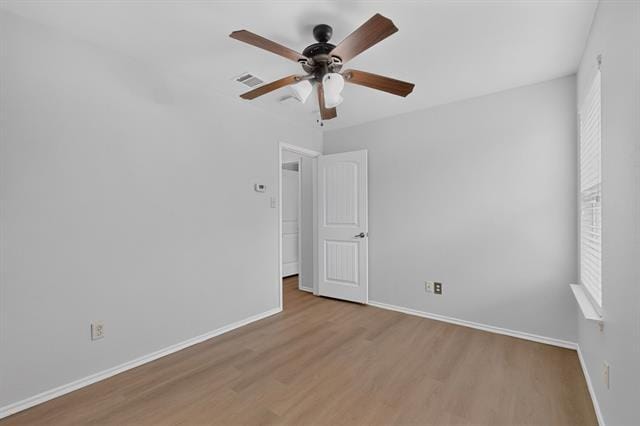 Building Photo - 2123 Meadow View Dr