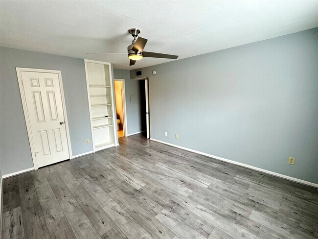 Building Photo - 14600 Fonmeadow Dr