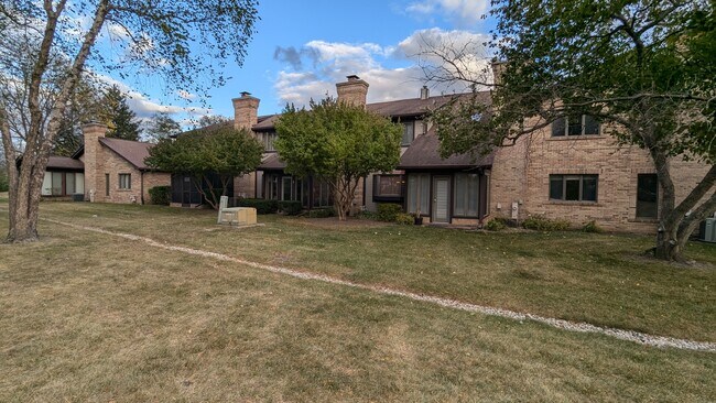 Building Photo - 1799 Monterey Ct