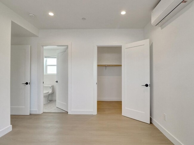 Building Photo - 644 Pier Ave