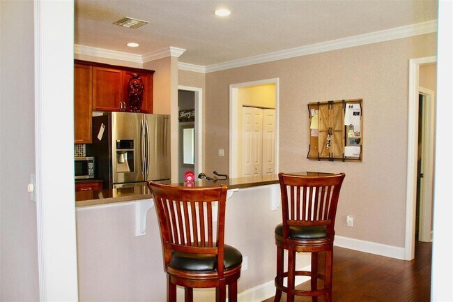 Building Photo - 2525 Twain Dr