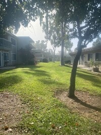 Building Photo - Beautiful fully remodeled 2 bedroom 1.5 bath in Laguna Hills