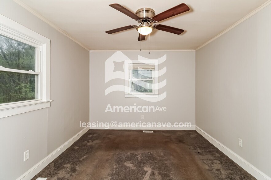 Building Photo - 390 Bud Smith Rd