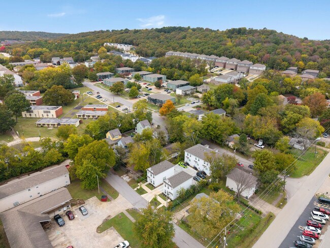 Building Photo - 1632 Neptune St