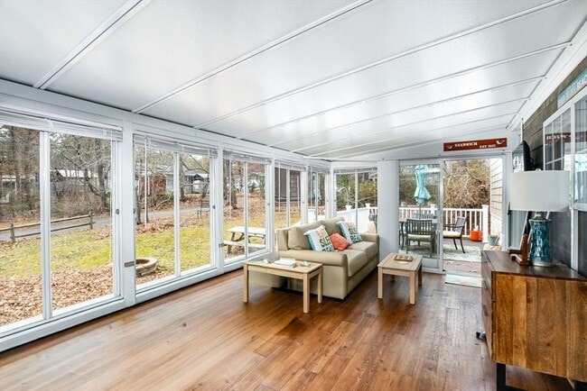 Building Photo - 185 Cotuit Rd