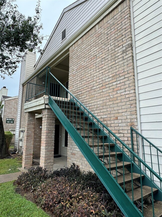 Building Photo - 14600 Fonmeadow Dr