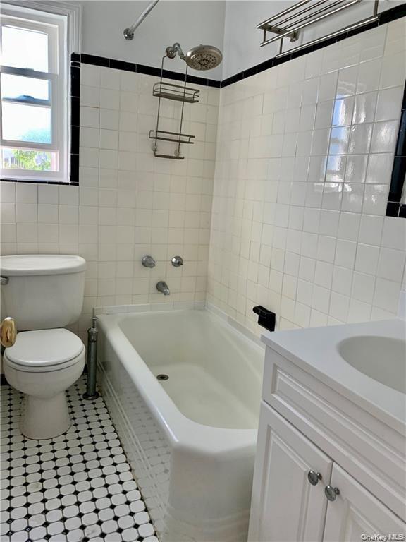 Building Photo - 1833 Palmer Ave