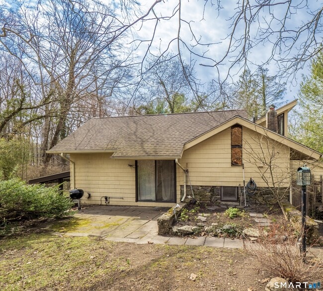 Building Photo - 128 Perry Ave