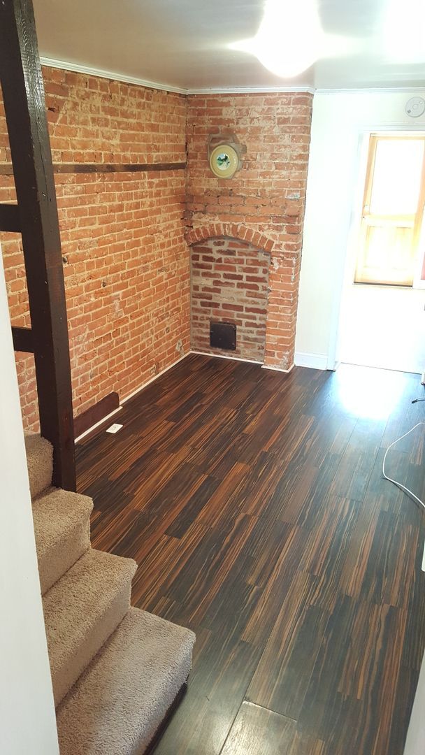Building Photo - Charming townhouse in downtown Frederick r...