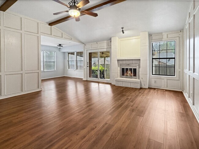 Building Photo - Just Listed – 3BD | 2BA | 2-Car Garage