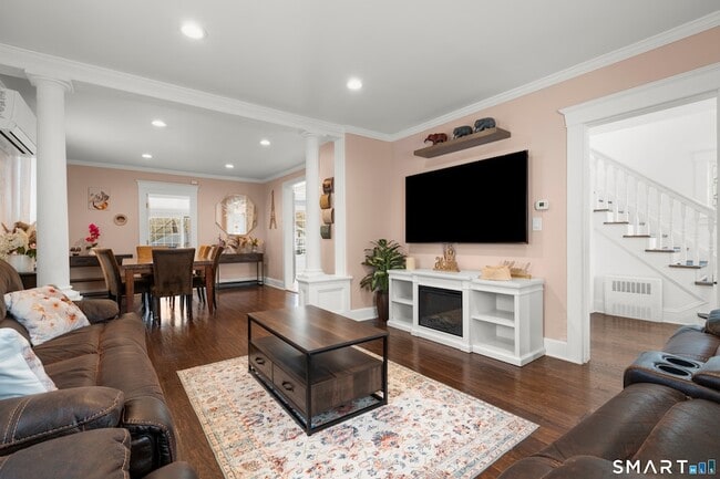 Building Photo - 38 Wooster Hts Rd