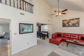 Building Photo - 7555 Crickwood Ln