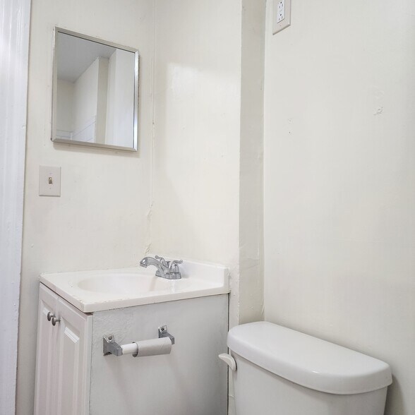 Bathroom - 113 Sterling St