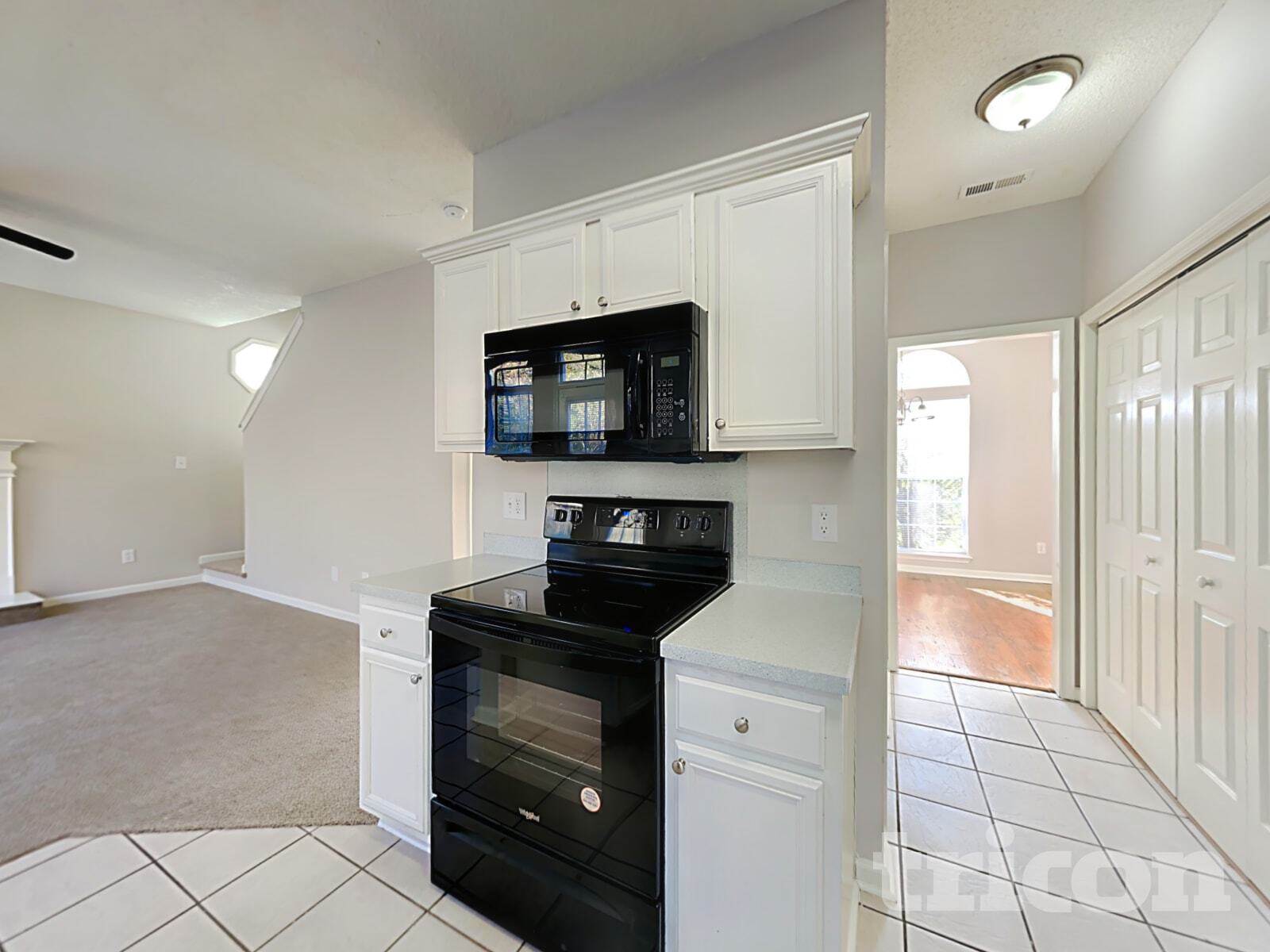 Building Photo - 1606 Oak Knoll Ln