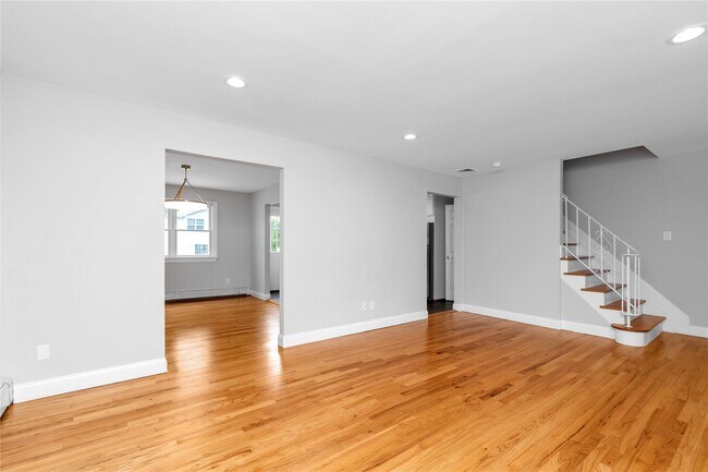 Building Photo - 38 Dunes Ln