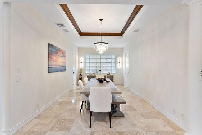 Building Photo - 3632 S Ocean Blvd
