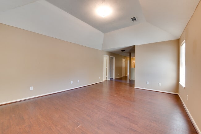 Building Photo - 6611 Amberfield Ln