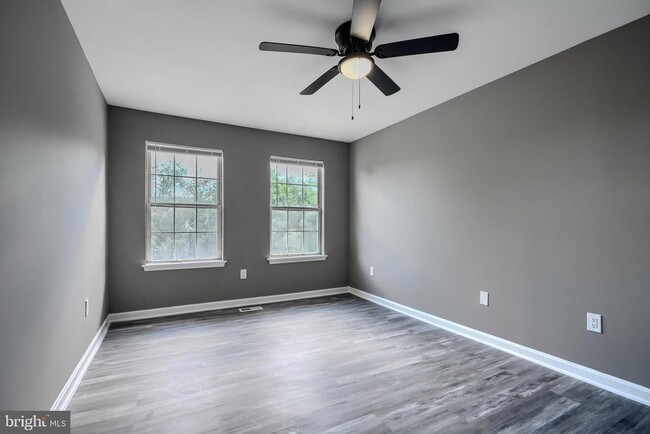 Building Photo - 4204 Red Ridge Way