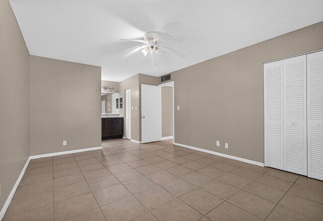 Building Photo - 3360 Spanish Moss Terrace