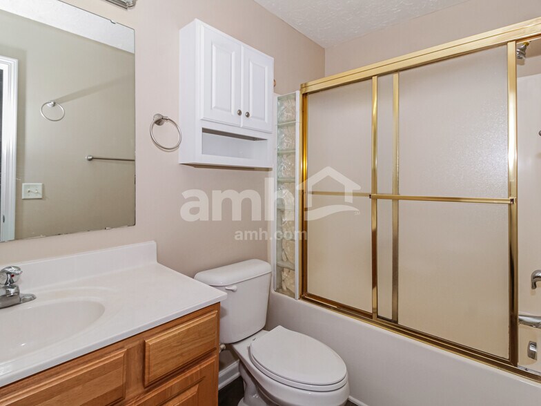 Building Photo - 9488 Huckabee Dr NE