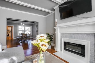 Building Photo - Babcock Street