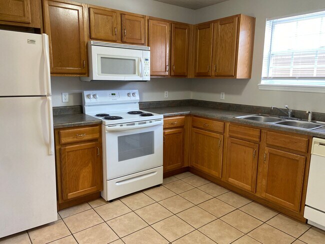 Building Photo - Condominium in Academy Commons