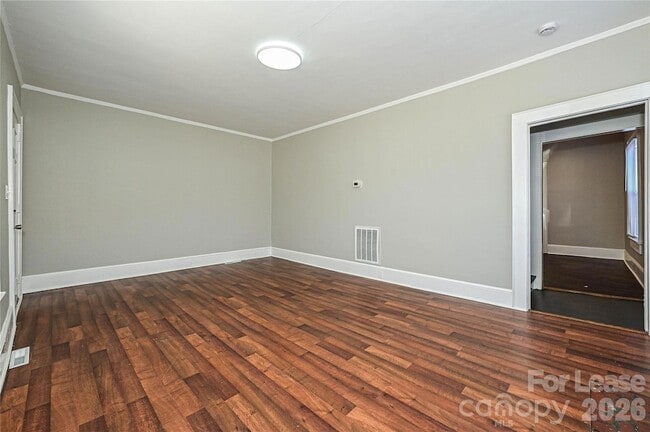 Building Photo - 134 Saluda St