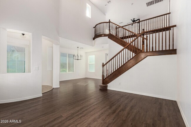 Building Photo - 3751 E Palo Verde St