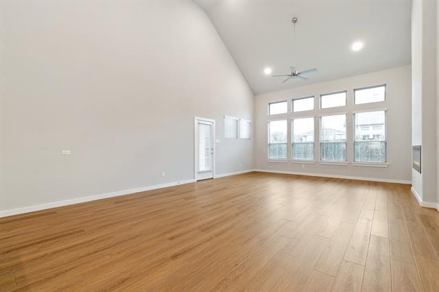 Building Photo - 1900 Brentwood Ln