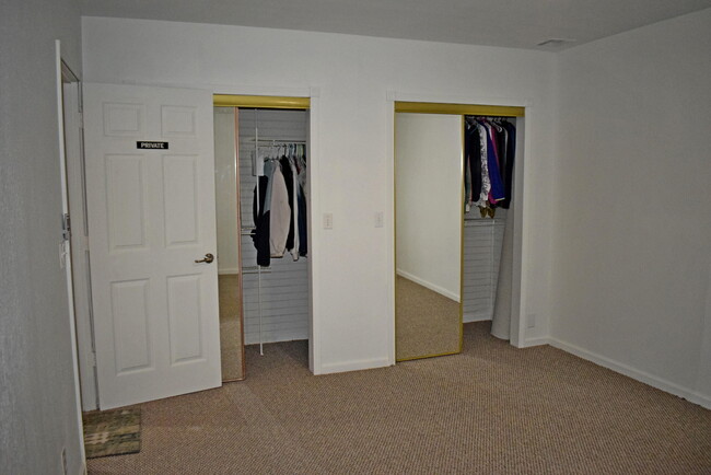 Building Photo - 6271 W Cedar Meadows Ln