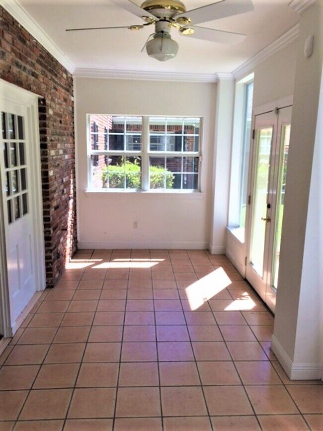 Building Photo - 7656 Rienzi Blvd