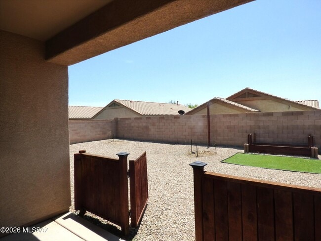 Building Photo - 14377 N Bannerstone Ct