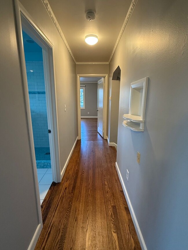 Building Photo - 102 Werner Ave