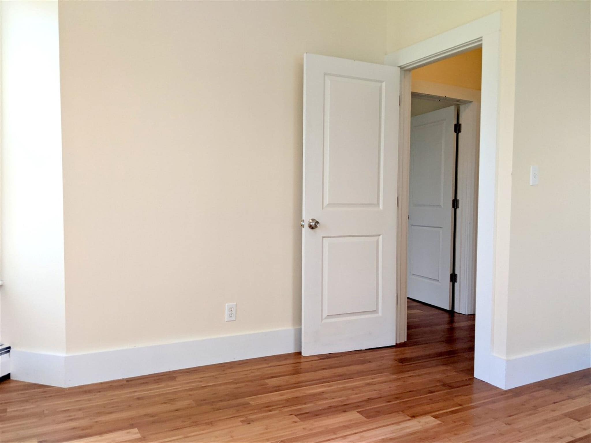 Building Photo - 21 Thorndike St