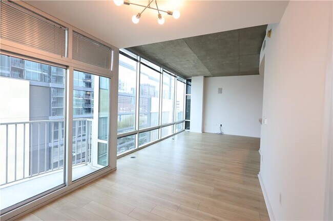 Building Photo - 923 Peachtree St NE