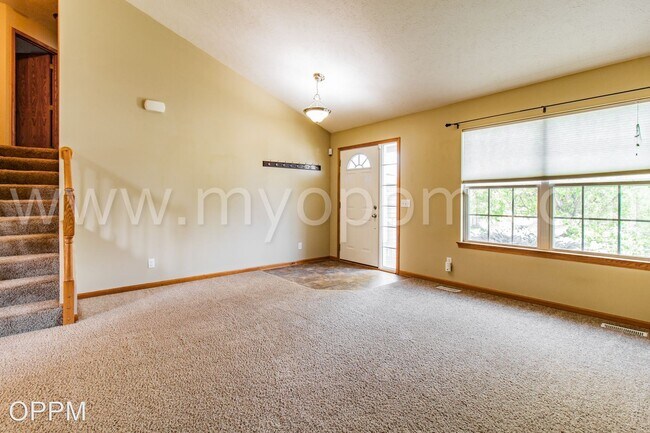 Building Photo - 4 br, 2 bath House - 14457 Jardine St