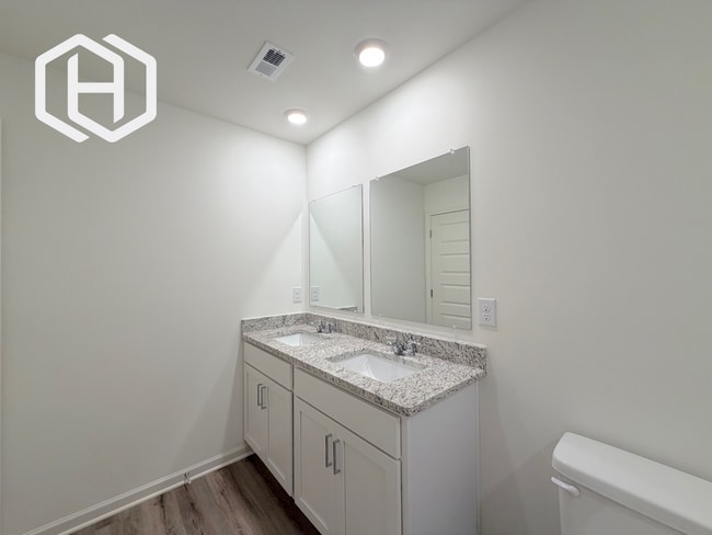 Building Photo - 2068 Gadwall Dr