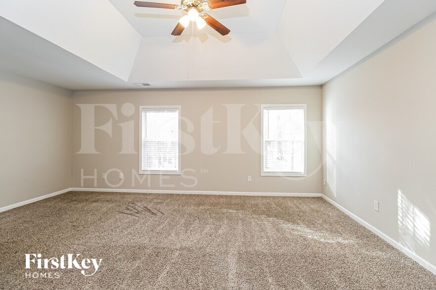 Building Photo - 9827 Jeanette Cir