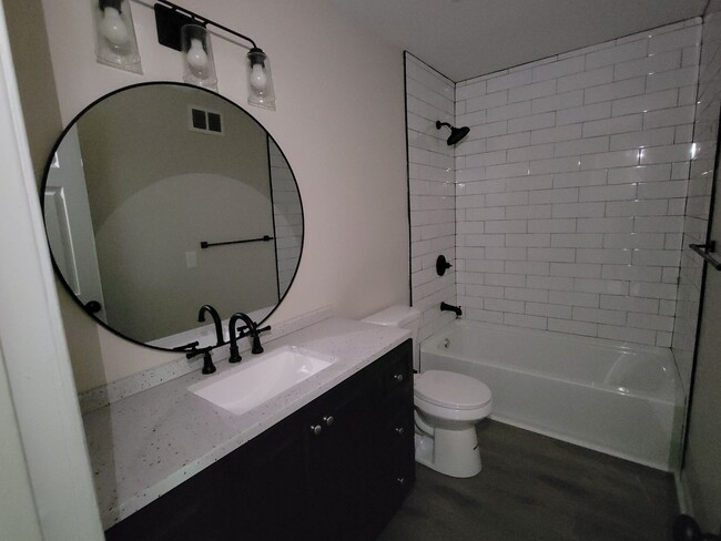 Building Photo - 2741 N 76th St