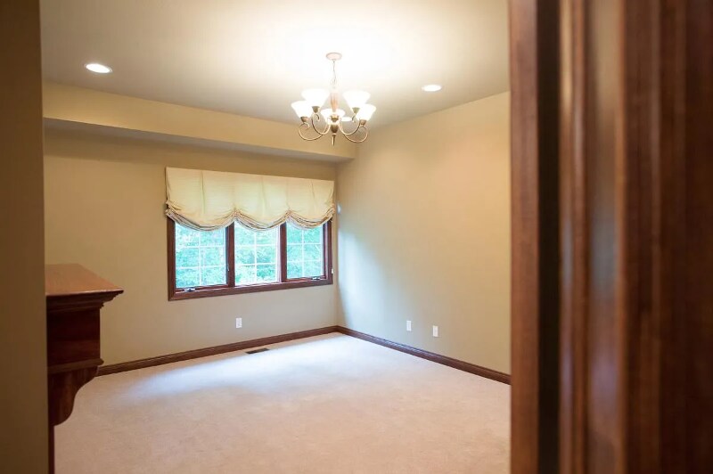 Building Photo - 1100 Oaktree Pl
