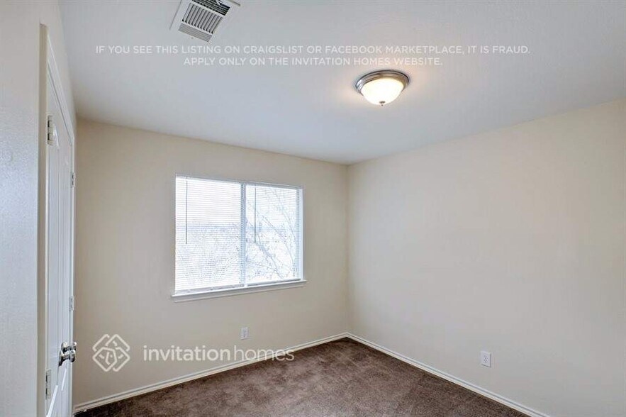 Building Photo - 11113 Promise Land Dr