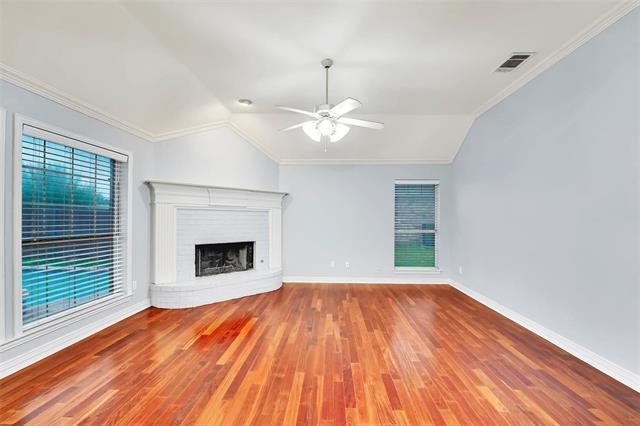 Building Photo - 1211 Greenway Dr