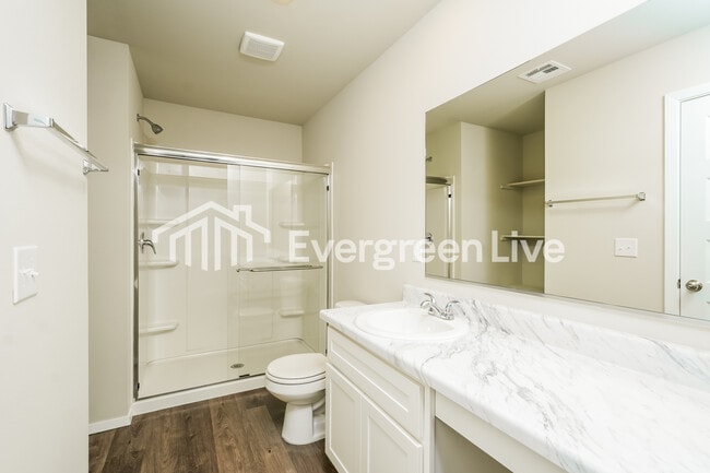 Building Photo - 10105 E King Pl