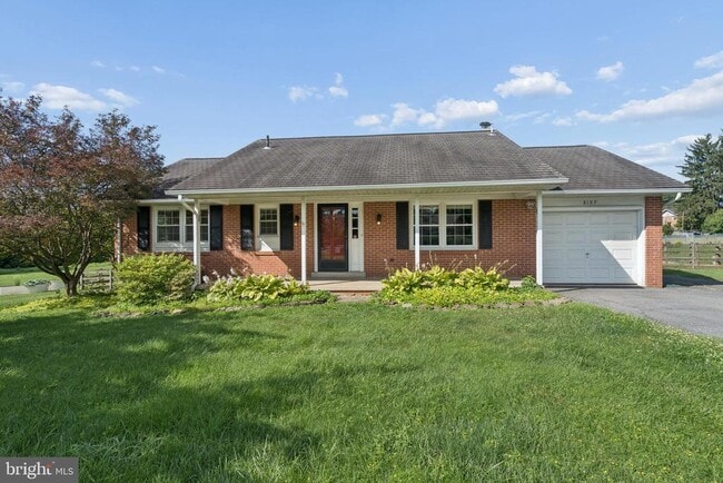Building Photo - 8109 Broadview Dr
